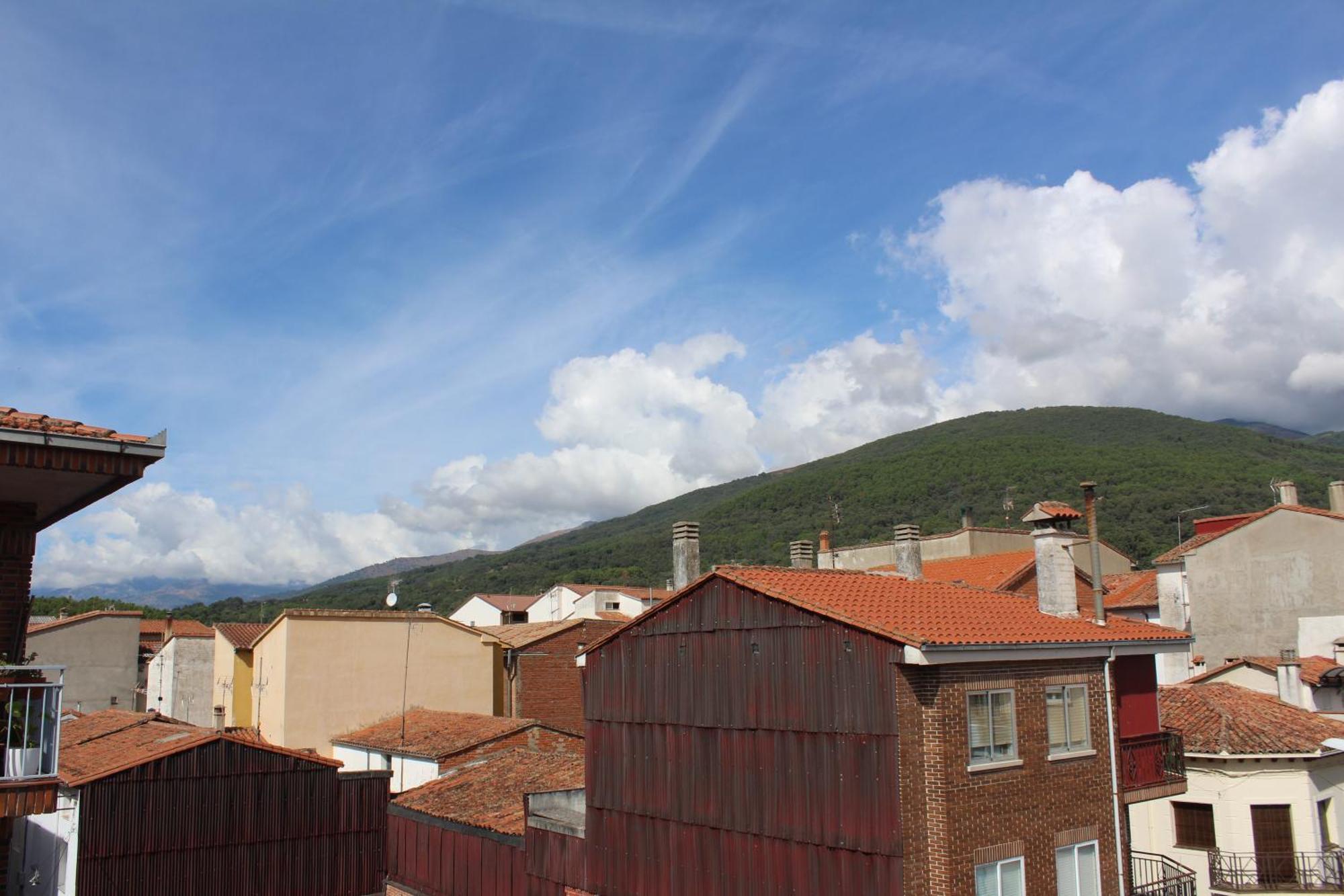 Atico Aires De Gredos Apartamento Candeleda Exterior foto